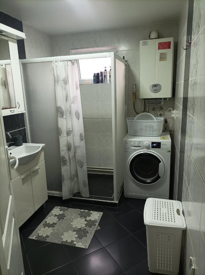 Ariana Apartman Kragujevac Bagian luar foto